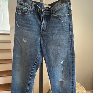 Aritzia Levi’s Wedgie